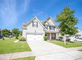12350 Hunting Birds Ln, Charlotte, NC 28278