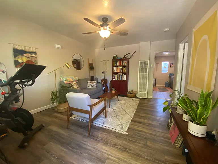 511 Roberts St #4 — Photo 7