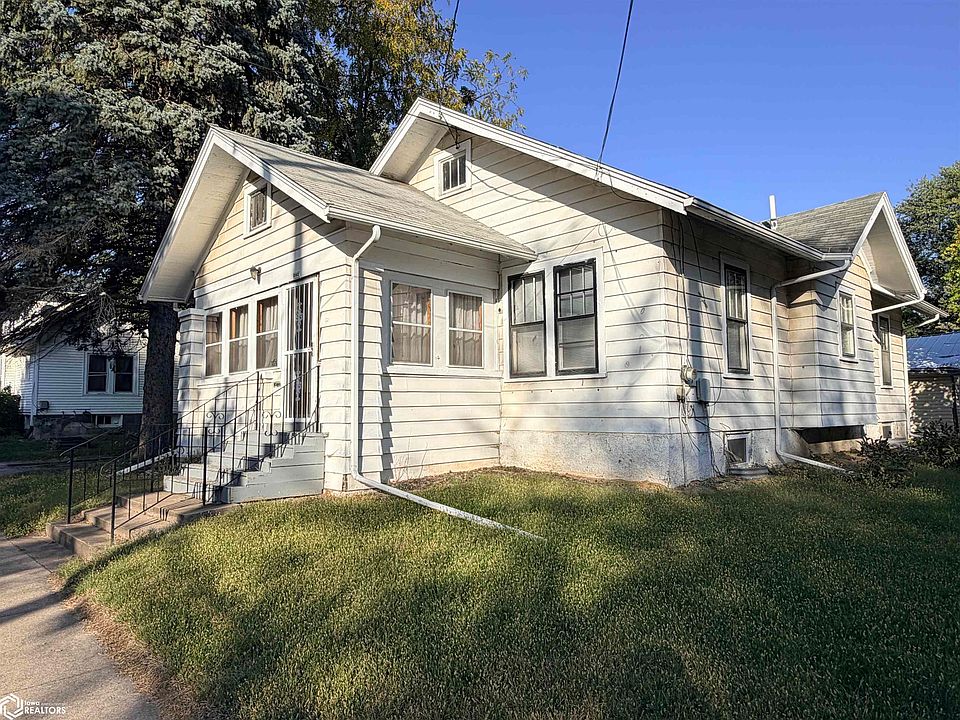 1st image of 203 S D St