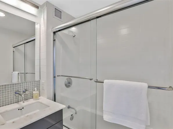 2 2nd Street image 15 of 28