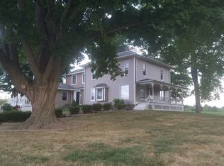 1562 N Ionia Rd, Vermontville, MI 49096