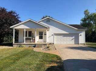 2647 E Lapoint Dr, Milford, IN