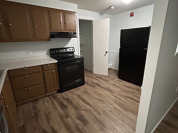 3rd image of 20 Lena St APT 12