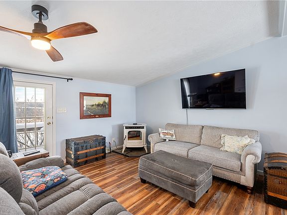 3rd image of 9065 Rogers Rd