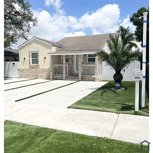 3261 NW 52nd St #1 Photo 1