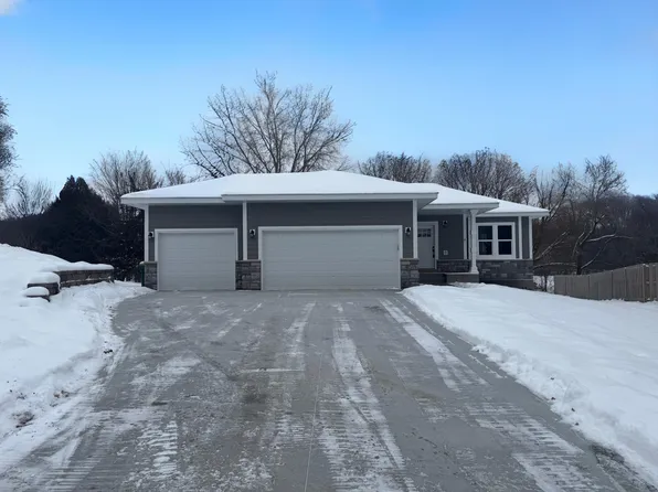 102 Bavarian Cir, Cannon Falls, MN 55009