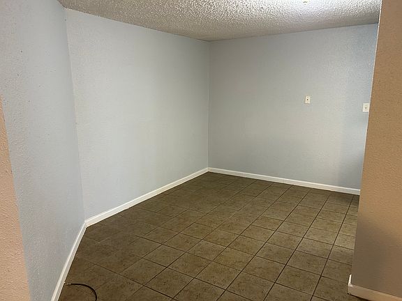 3rd image of 413 S Bauer Dr #2