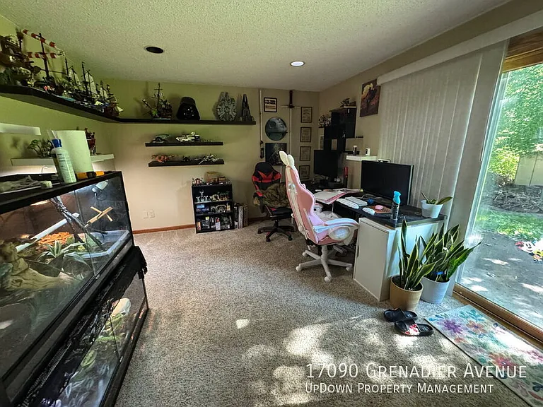 17090 Grenadier Ave — Photo 12