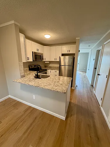 178 Clark St #178 Photo 1
