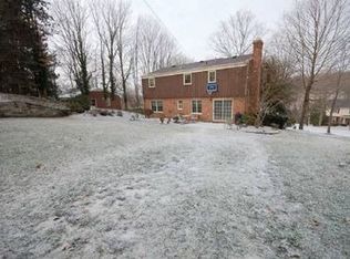 2637 Monterey Dr, Pittsburgh, PA