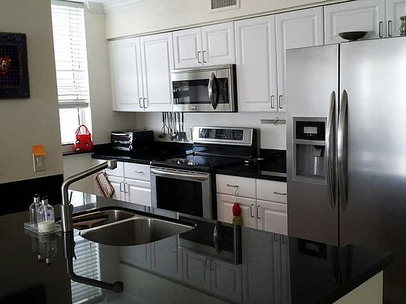 5th image of 1155 Brickell Bay Dr APT 2611