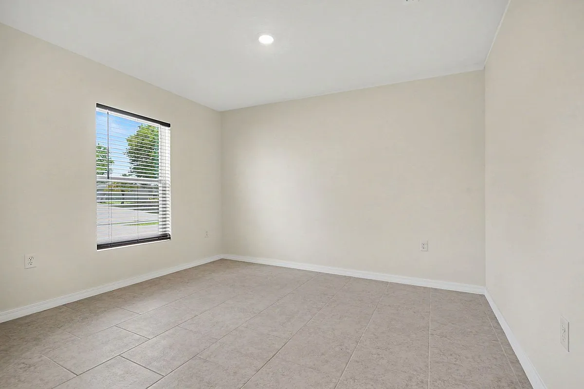 Building Photo - 436 Wimpole Ln SW