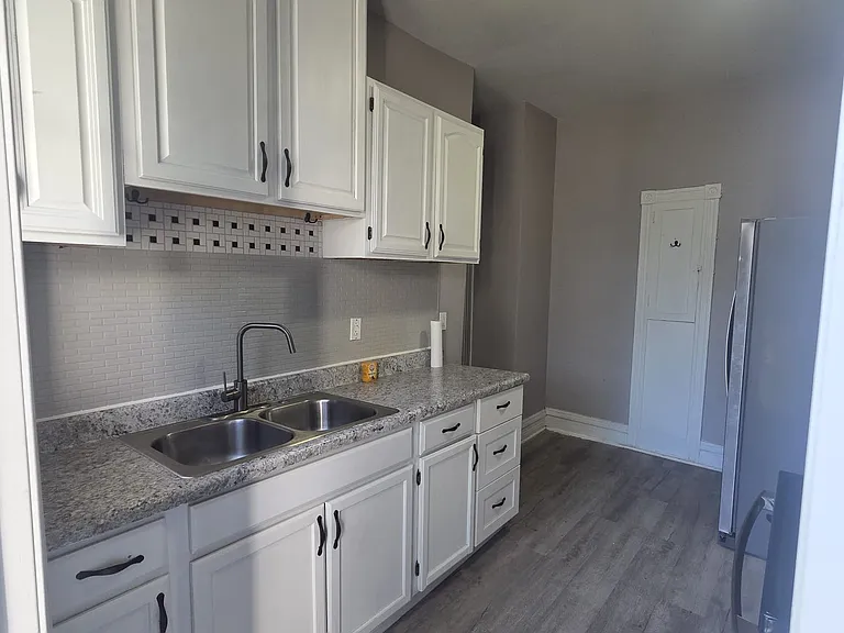 622 N Front St #1 — Photo 14