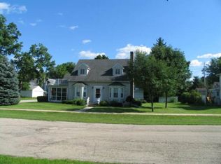 204 Division St, Rio, WI 53960