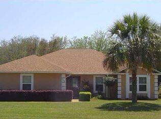 6847 Dona Dr, Navarre, FL 32566
