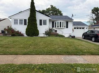 22 Longview Ave, Carteret, NJ 07008