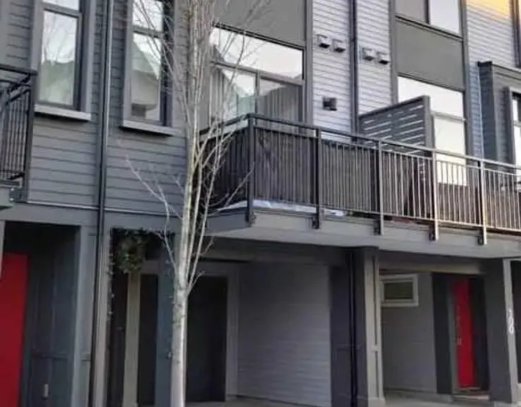 17568 57a Ave — Photo 17