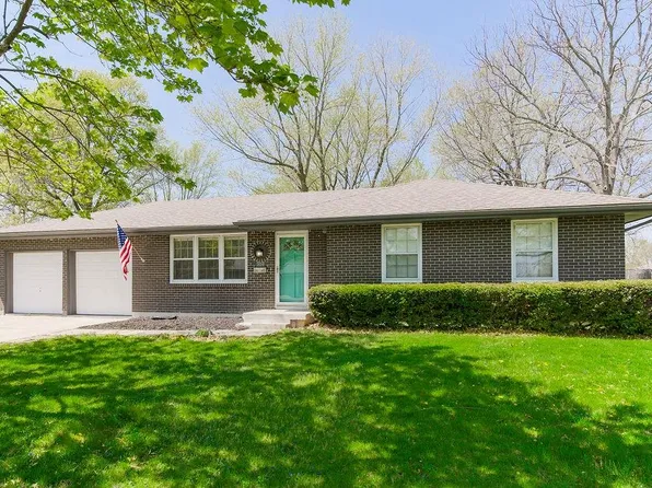 309 S Dyer St, Odessa, MO 64076