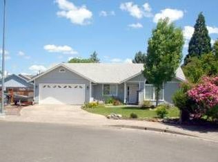 930 Peachwood Ct, Medford, OR 97501