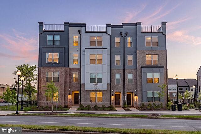 1st image of 1147 Herndon Pkwy Unit 110
