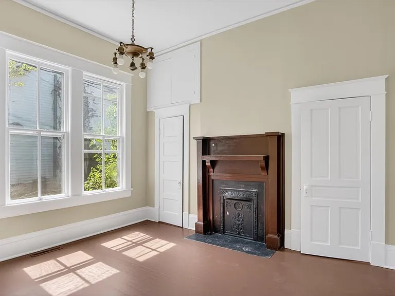114 Forest Ave — Photo 22