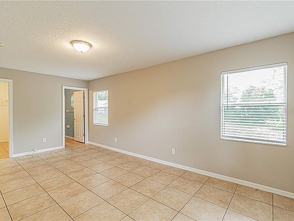 4th image of 3612 E Idlewild Ave
