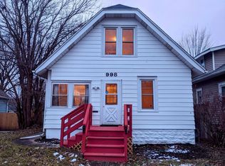 998 Randolph Ave, Saint Paul, MN 55102