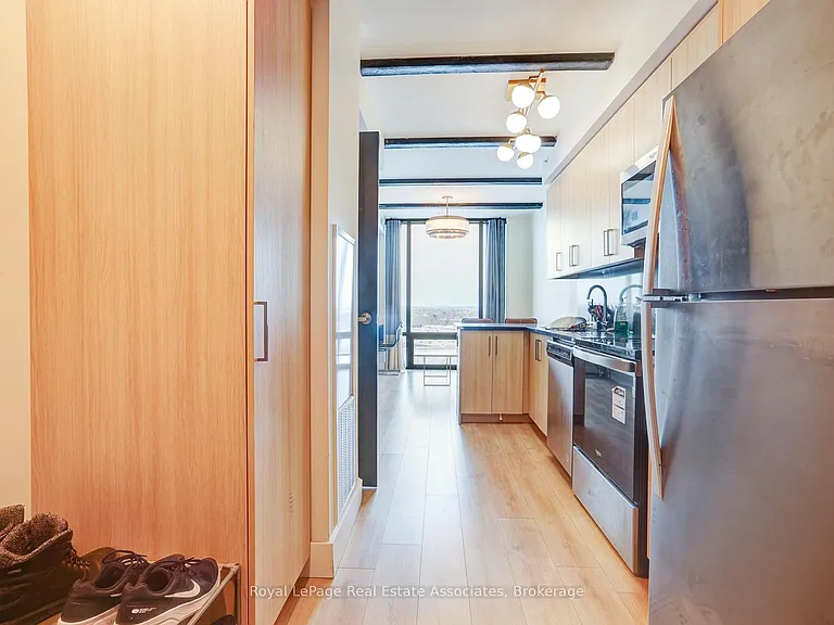 145 Columbia St W #2002 — Photo 3