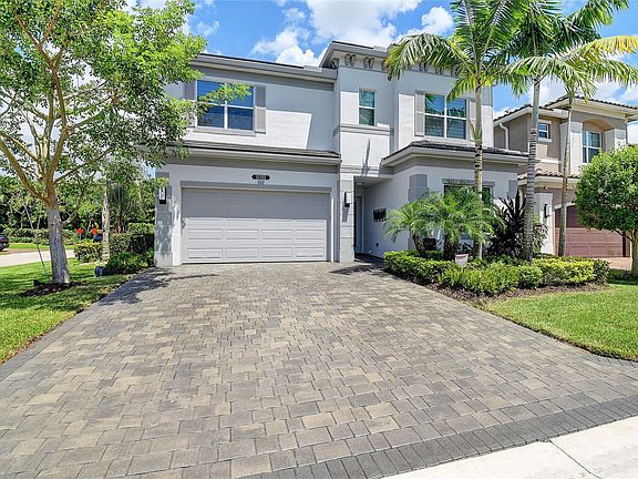 2nd image of 15352 Green River Court