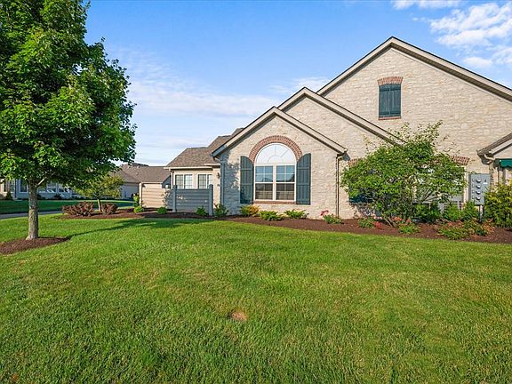 5th image of 2780 Canterbury Cir #A