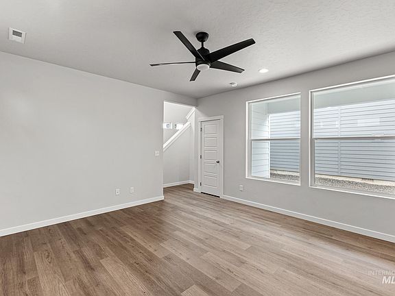 2nd image of 3041 E Mossy Creek Dr