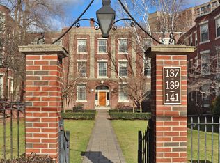 141 Beaconsfield Rd APT 3, Brookline, MA 02445