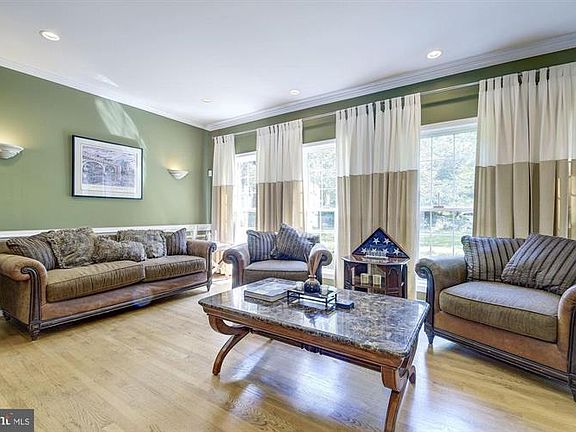 5th image of 1501 Carrera Ln