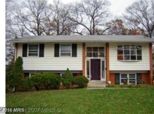 6911 Lyle St, Lanham, MD 20706
