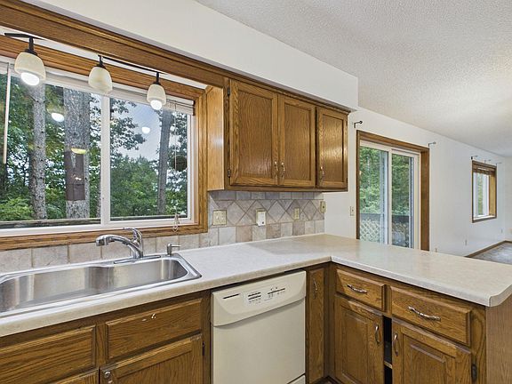 5th image of 7018 43rd St N