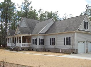 742 Daphne Ln, Vass, NC 28394