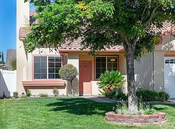 3rd image of 24012 Troyes Ln