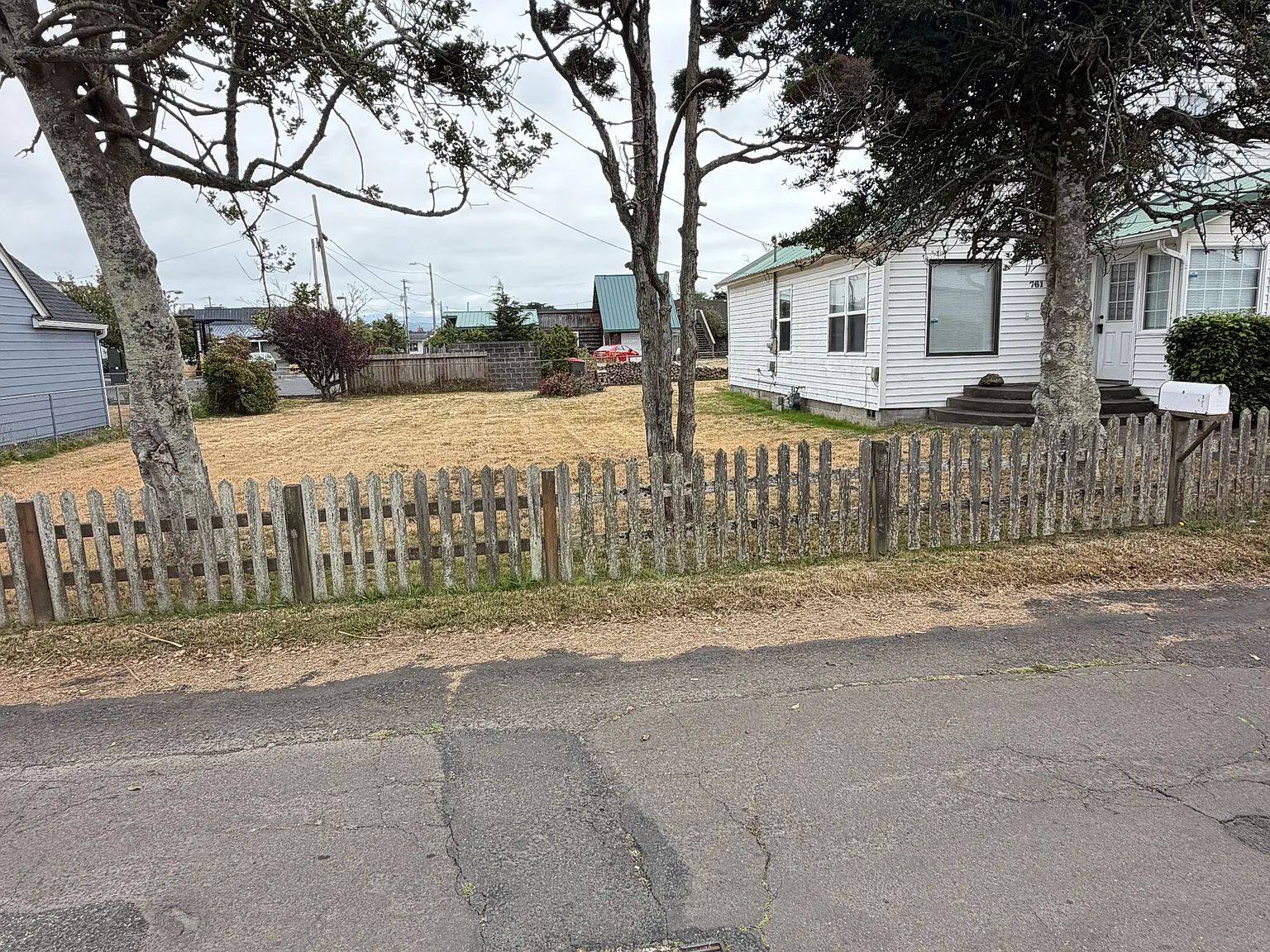 2 bed, 1397 sqft, $2,300 — Photo 2