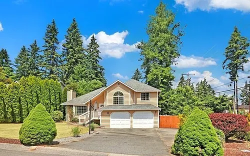 426 NE 189th Ct Photo 1