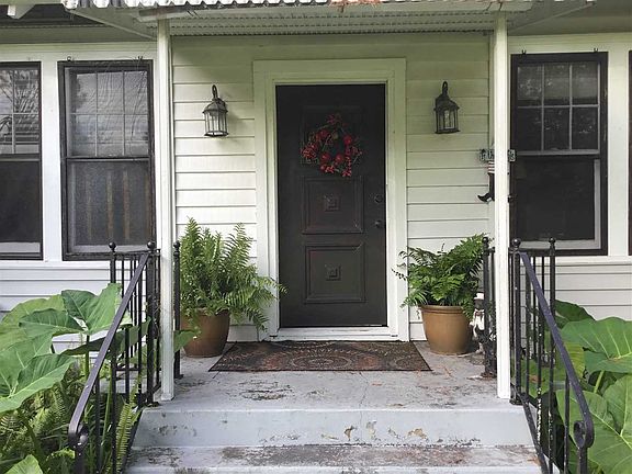 4th image of 1420 Carr St