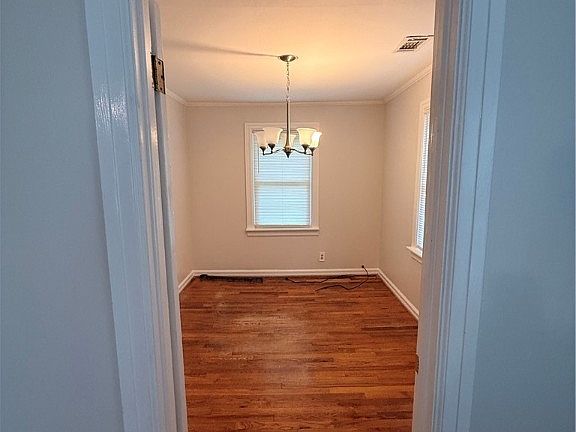 3rd image of 2117 E 58th St