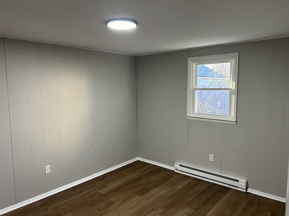 1st image of 709 N High St APT 4