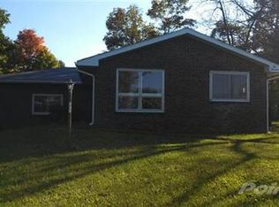 614 W Washington St, Marshfield, MO 65706