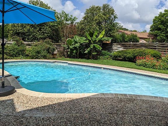 2nd image of 8319 Athenian Dr