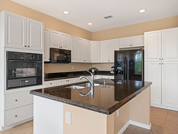 4th image of 2220 Arterra Ct