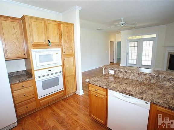 2nd image of 1108 Avebury Ct