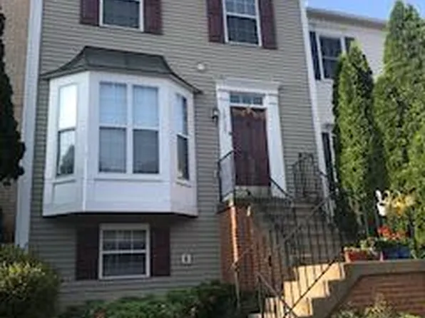 13136 Quail Creek Ln, Fairfax, VA 22033