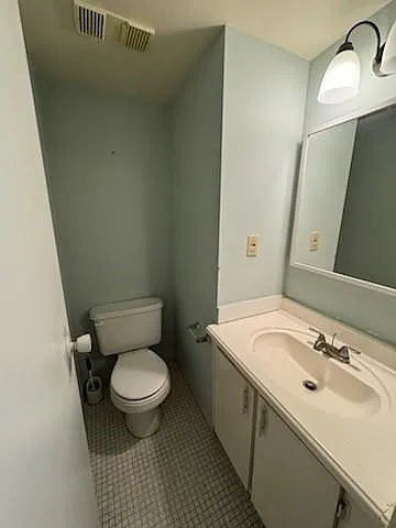 4384 NW 9th Ave #20-2F — Photo 9