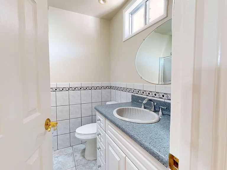 713 I Ave — Photo 6