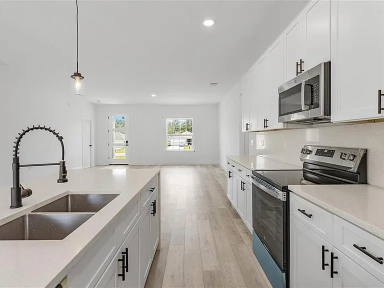 324 Marion Oaks Trl — Photo 13